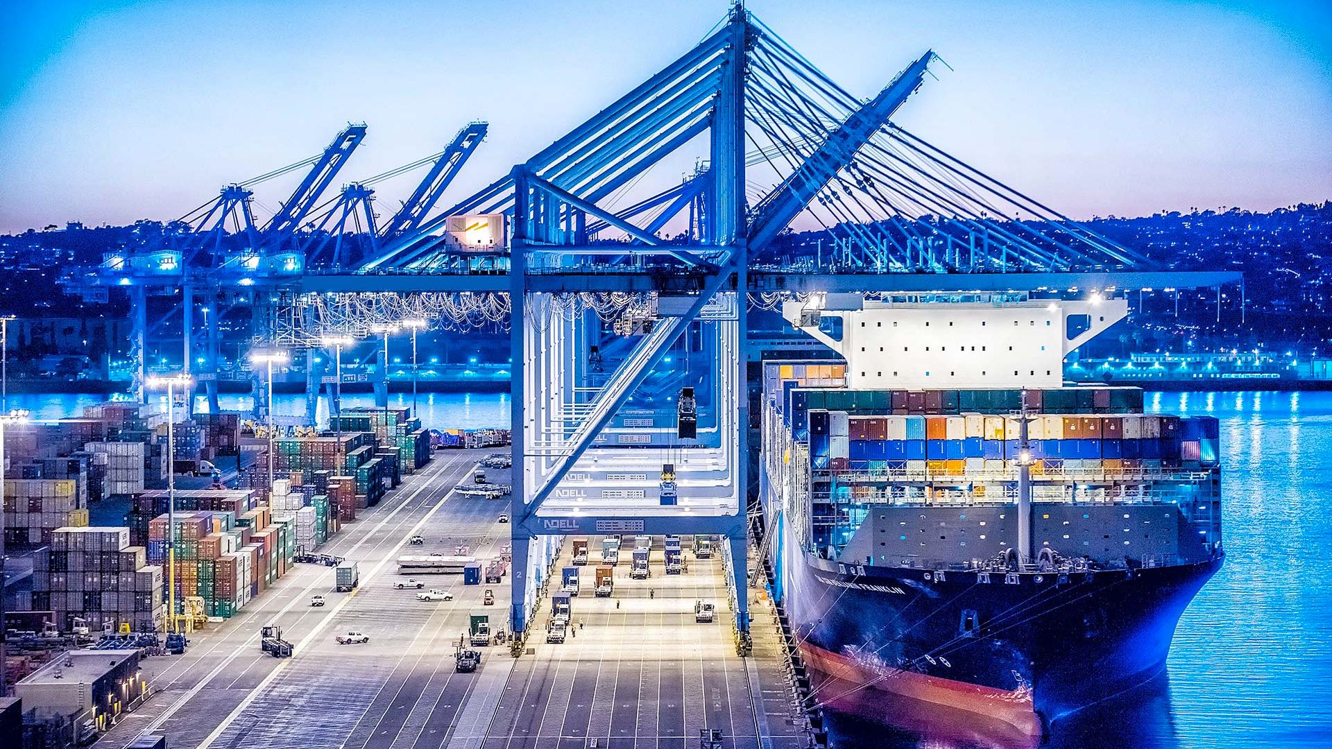 containers logistics careers.jpg